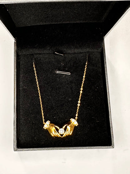 18k gold necklace with hands & heart pendant